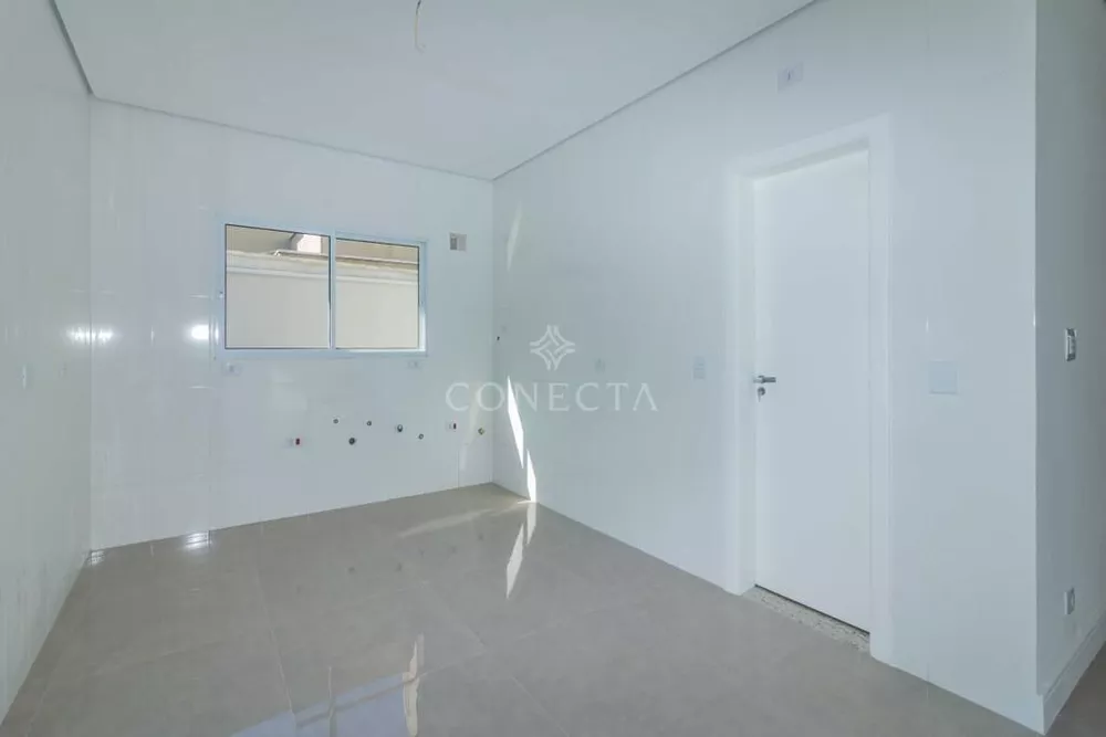 Casa à venda com 3 quartos, 220m² - Foto 9