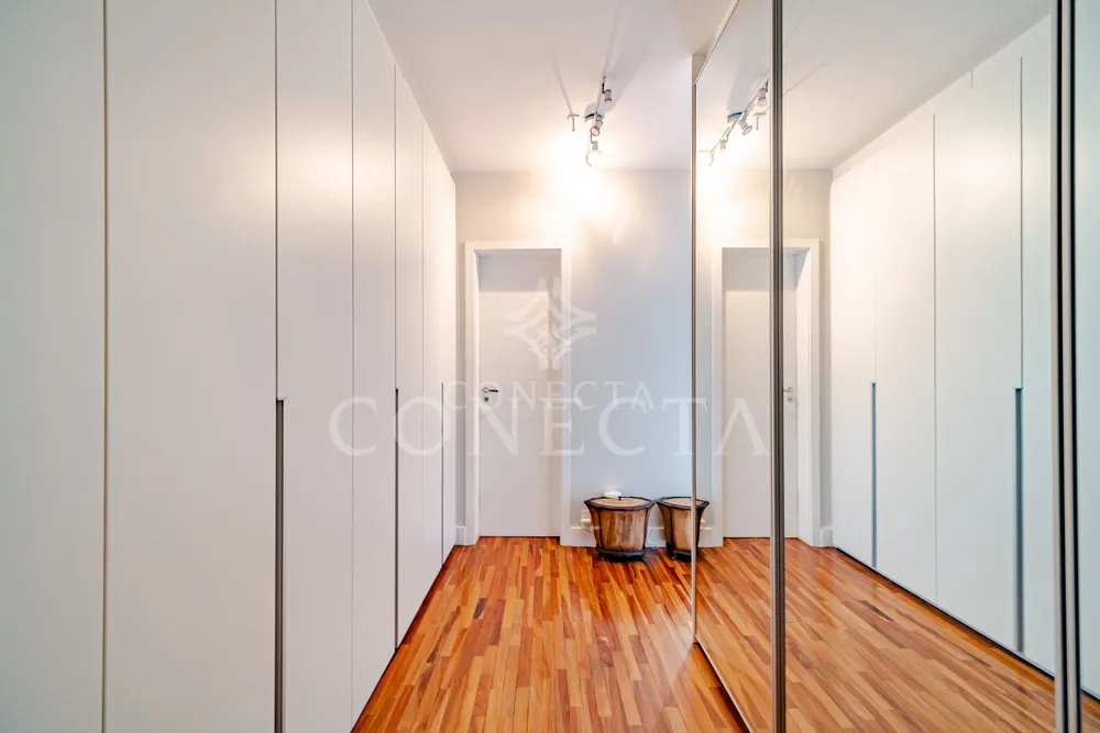 Apartamento, 3 quartos, 207 m² - Foto 1