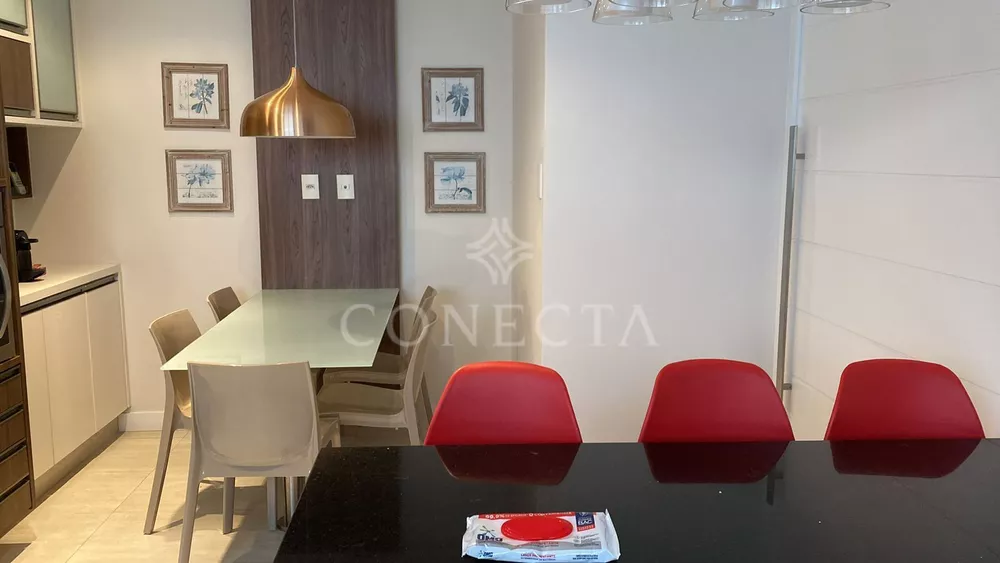Casa, 4 quartos, 330 m² - Foto 1