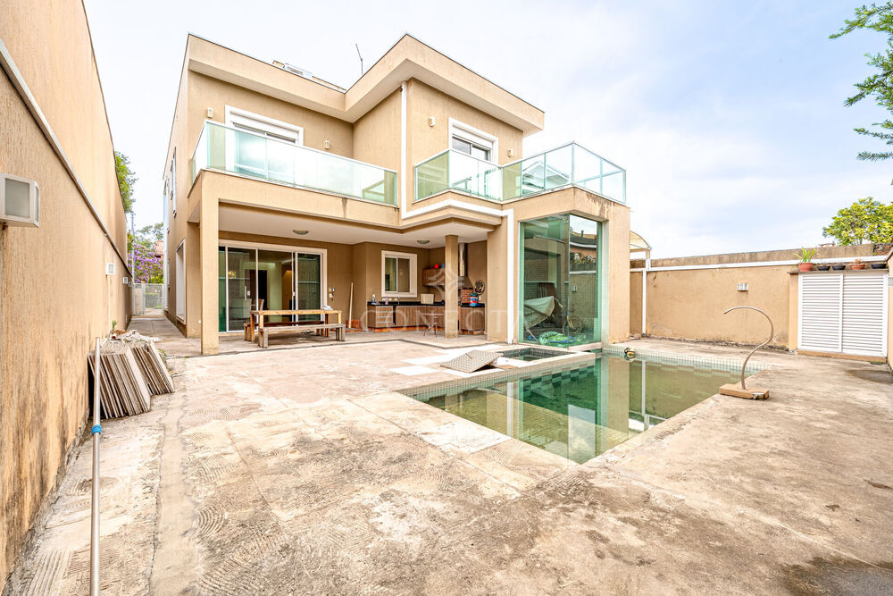 Casa, 4 quartos, 350 m² - Foto 1