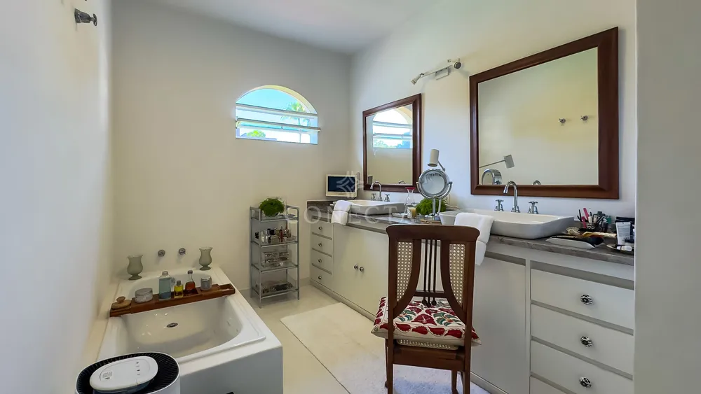 Casa, 4 quartos, 338 m² - Foto 1