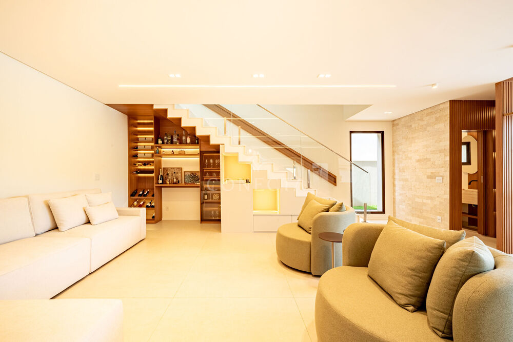 Casa, 4 quartos, 330 m² - Foto 2