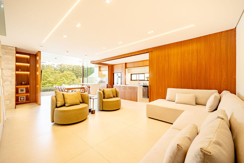 Casa, 4 quartos, 330 m² - Foto 1