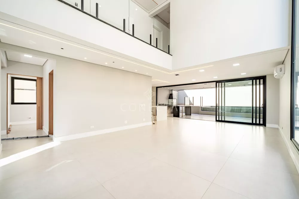 Casa à venda com 4 quartos, 302m² - Foto 4