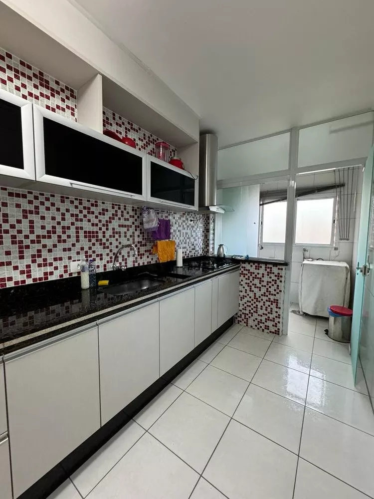 Apartamento à venda com 3 quartos, 107m² - Foto 13