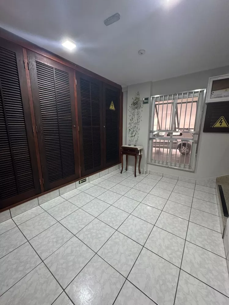 Apartamento à venda com 1 quarto, 70m² - Foto 3