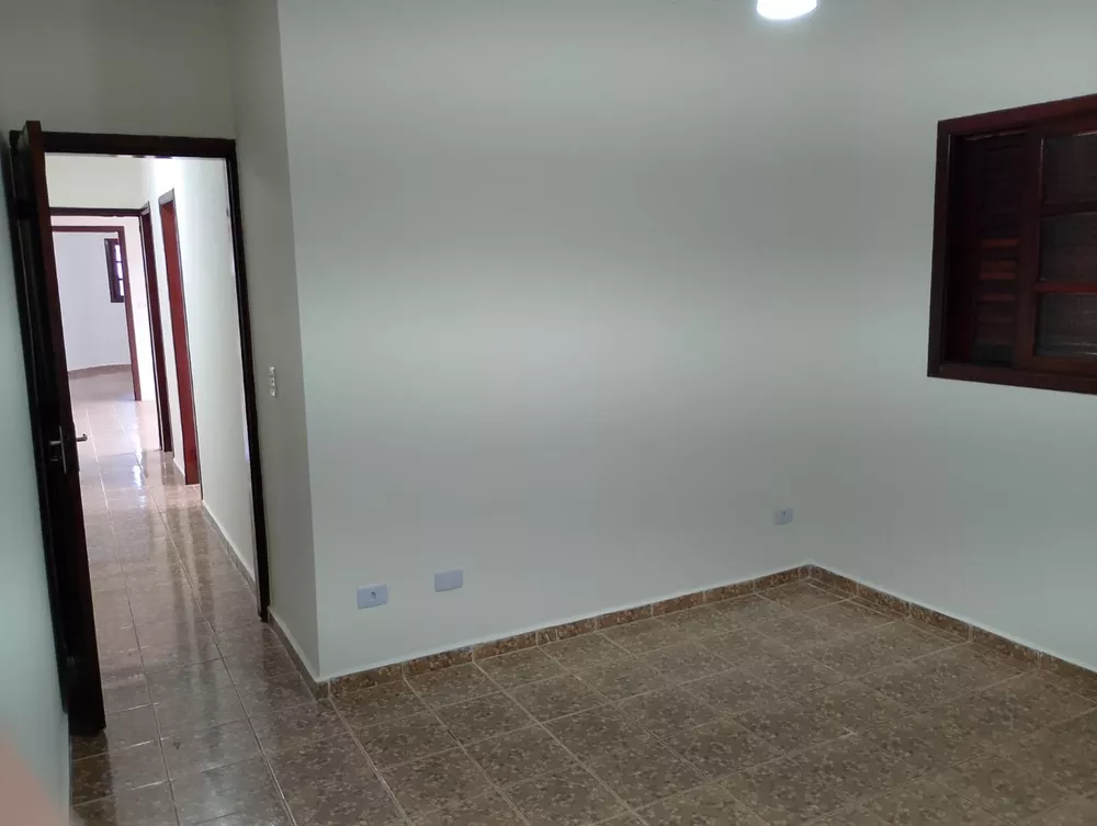 Casa à venda com 2 quartos, 100m² - Foto 17