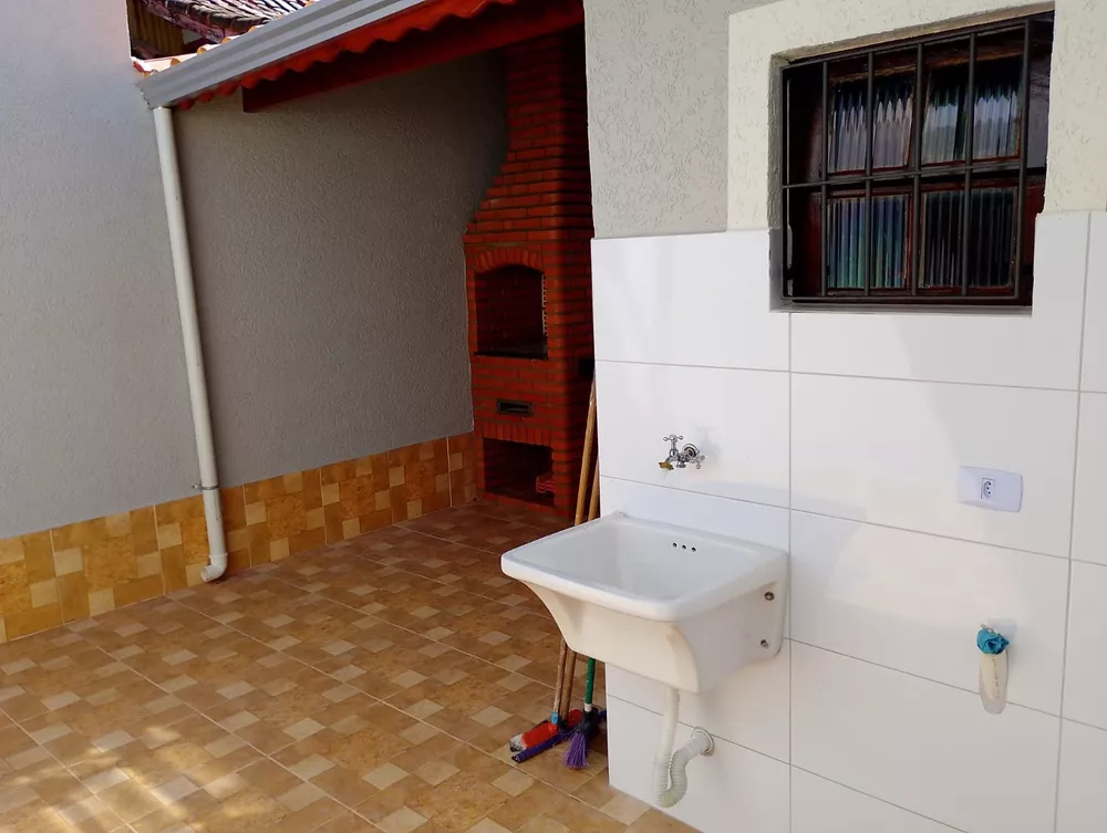 Casa à venda com 2 quartos, 100m² - Foto 9