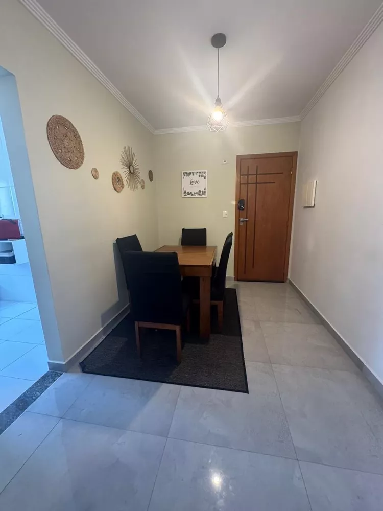 Apartamento à venda com 2 quartos, 70m² - Foto 4