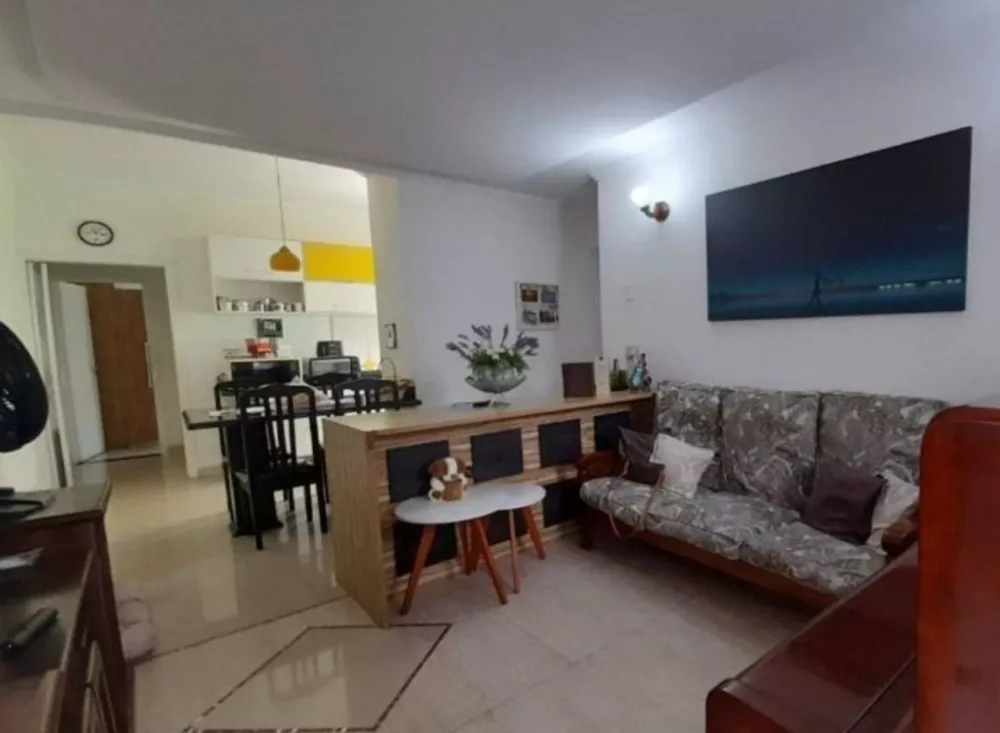 Casa à venda com 2 quartos, 110m² - Foto 1