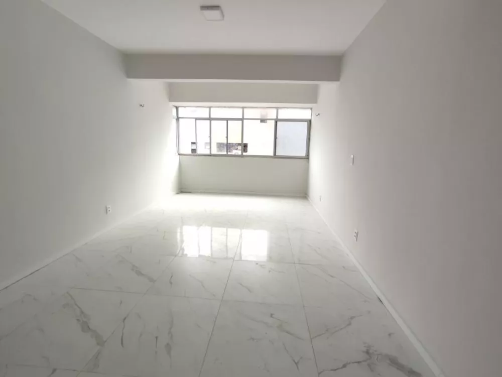 Apartamento, 3 quartos, 156 m² - Foto 2