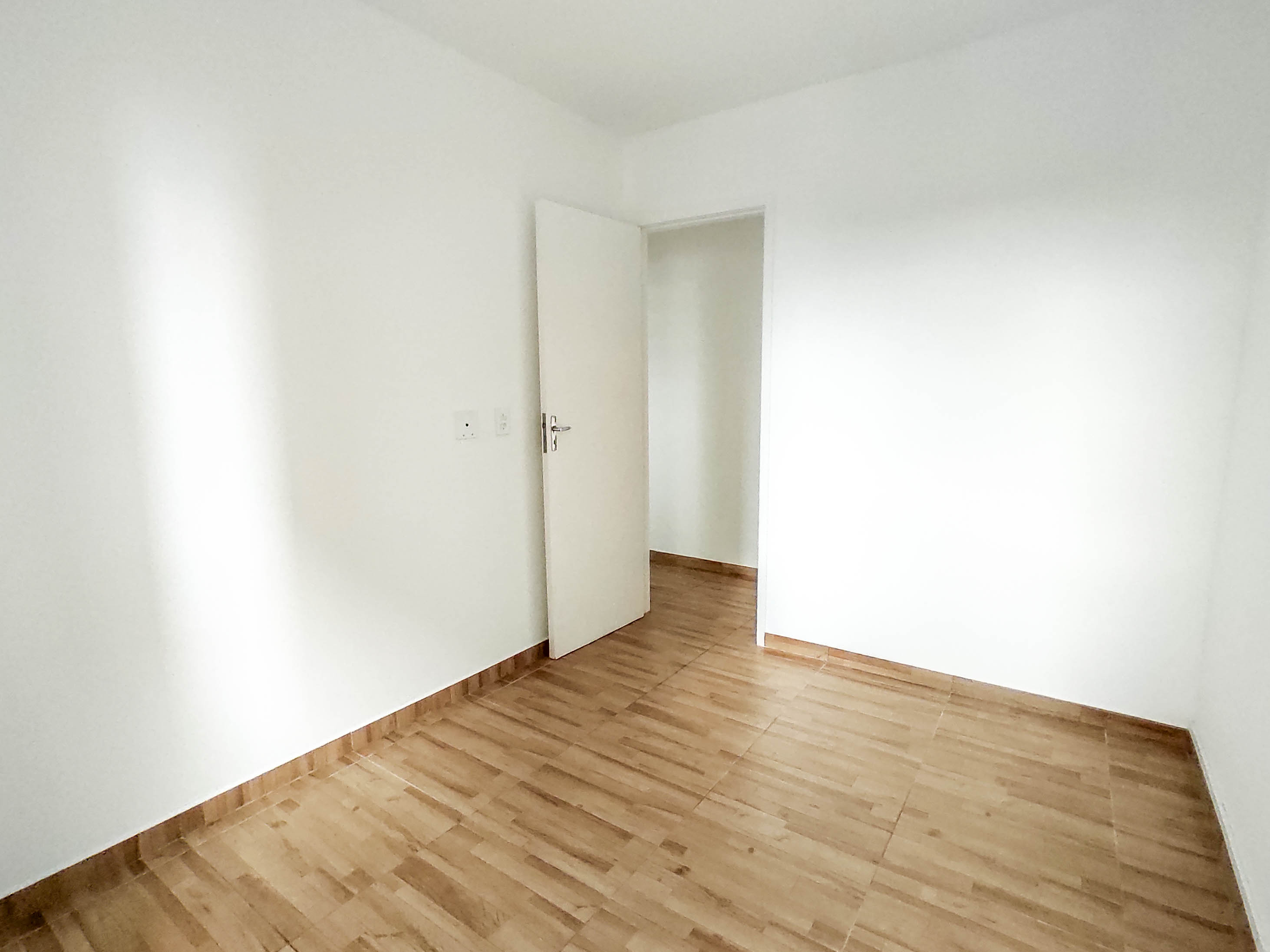 Apartamento à venda com 2 quartos, 48m² - Foto 2