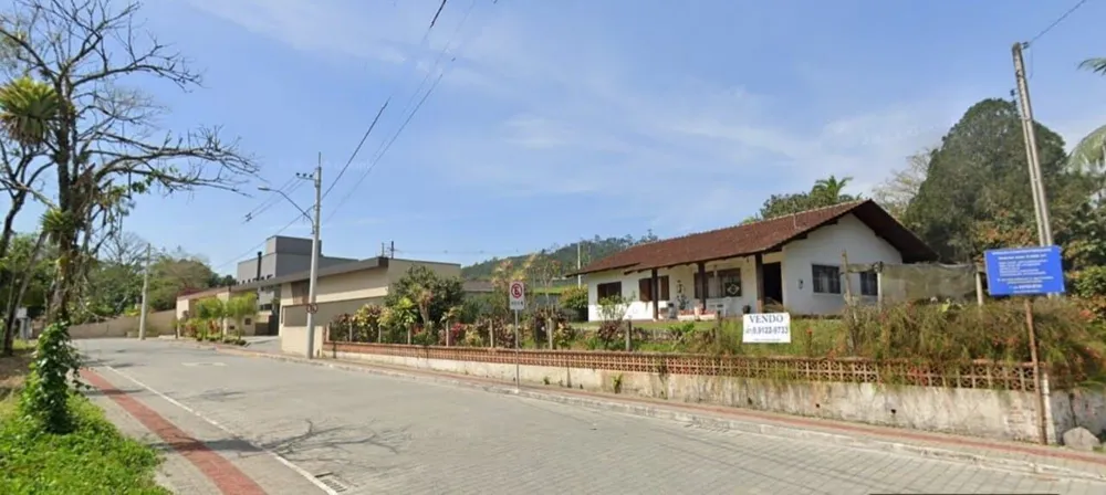 Casa, 3 quartos, 244 m² - Foto 1