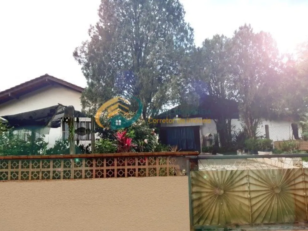 Casa, 3 quartos, 244 m² - Foto 3