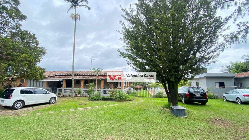 Chácara, 6 quartos, 5918 m² - Foto 1