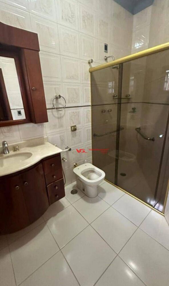 Sobrado à venda e aluguel com 5 quartos, 368m² - Foto 9
