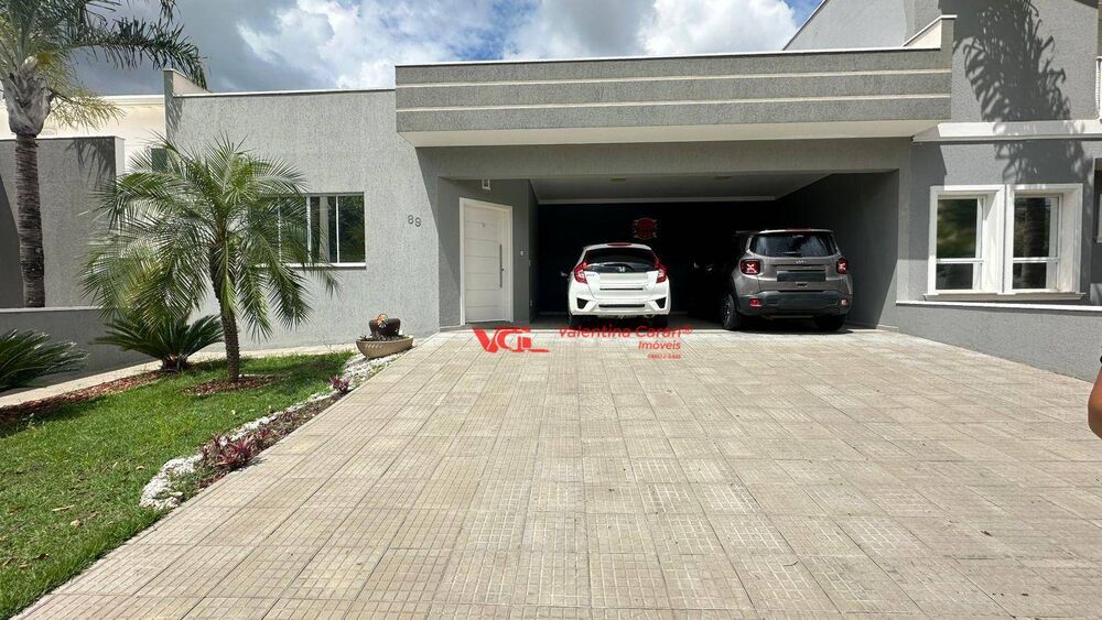 Casa de Condomínio à venda com 4 quartos, 220m² - Foto 1