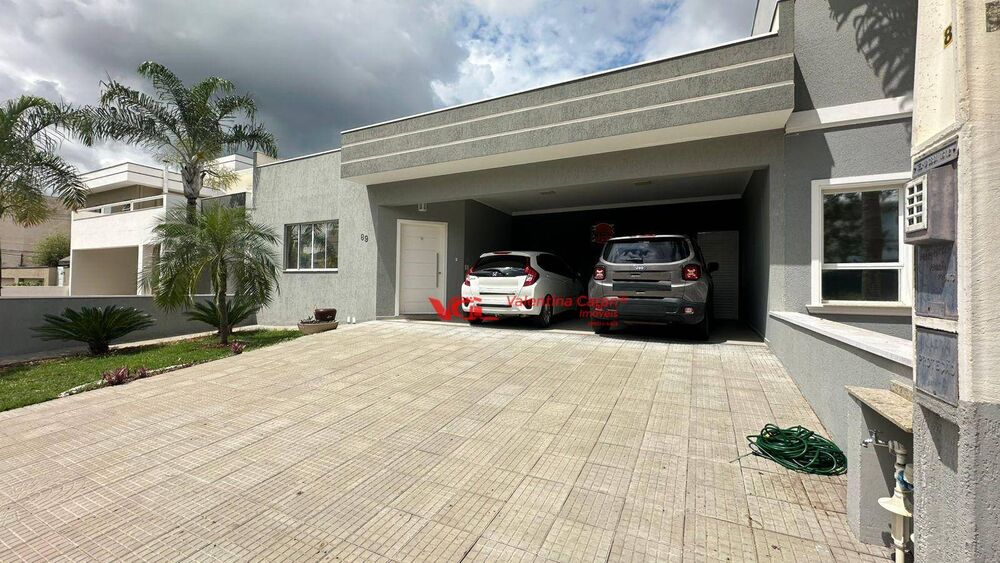 Casa de Condomínio à venda com 4 quartos, 220m² - Foto 2