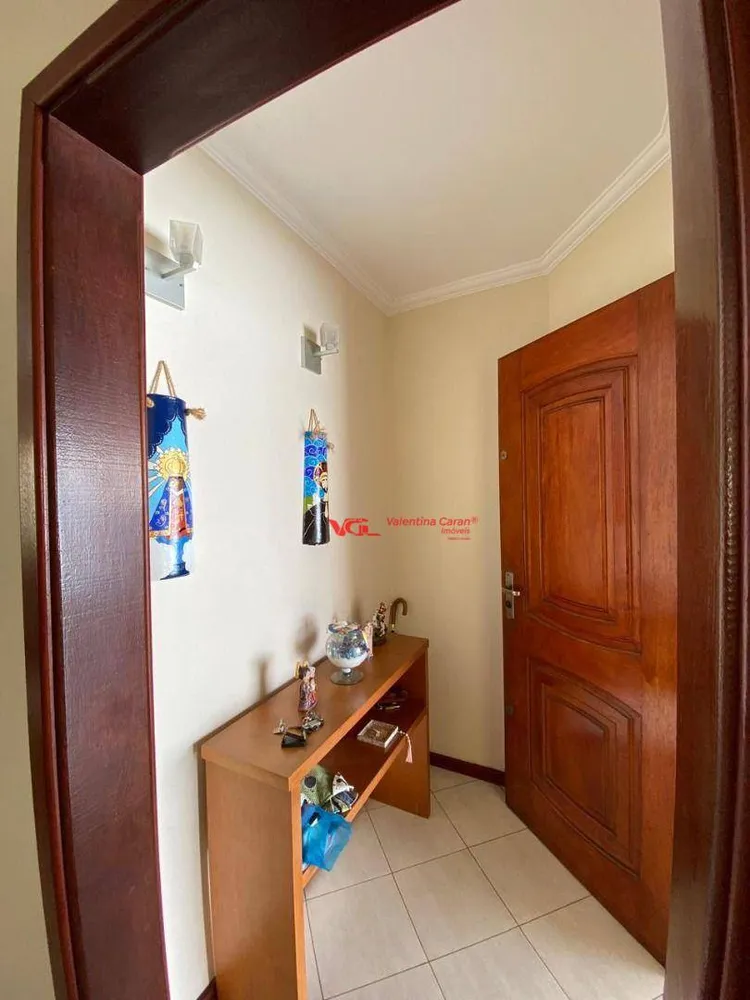 Casa, 3 quartos, 213 m² - Foto 2
