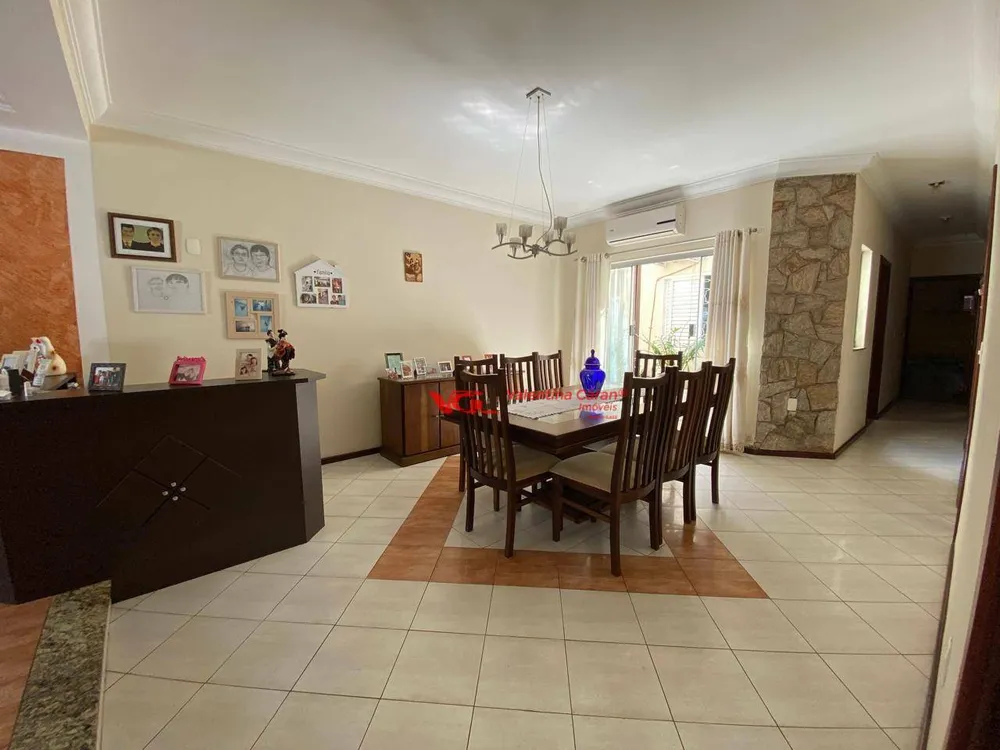 Casa, 3 quartos, 213 m² - Foto 3