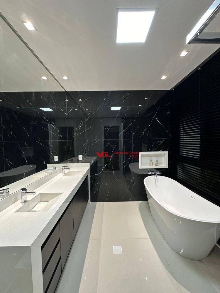 Sobrado, 5 quartos, 400 m² - Foto 1