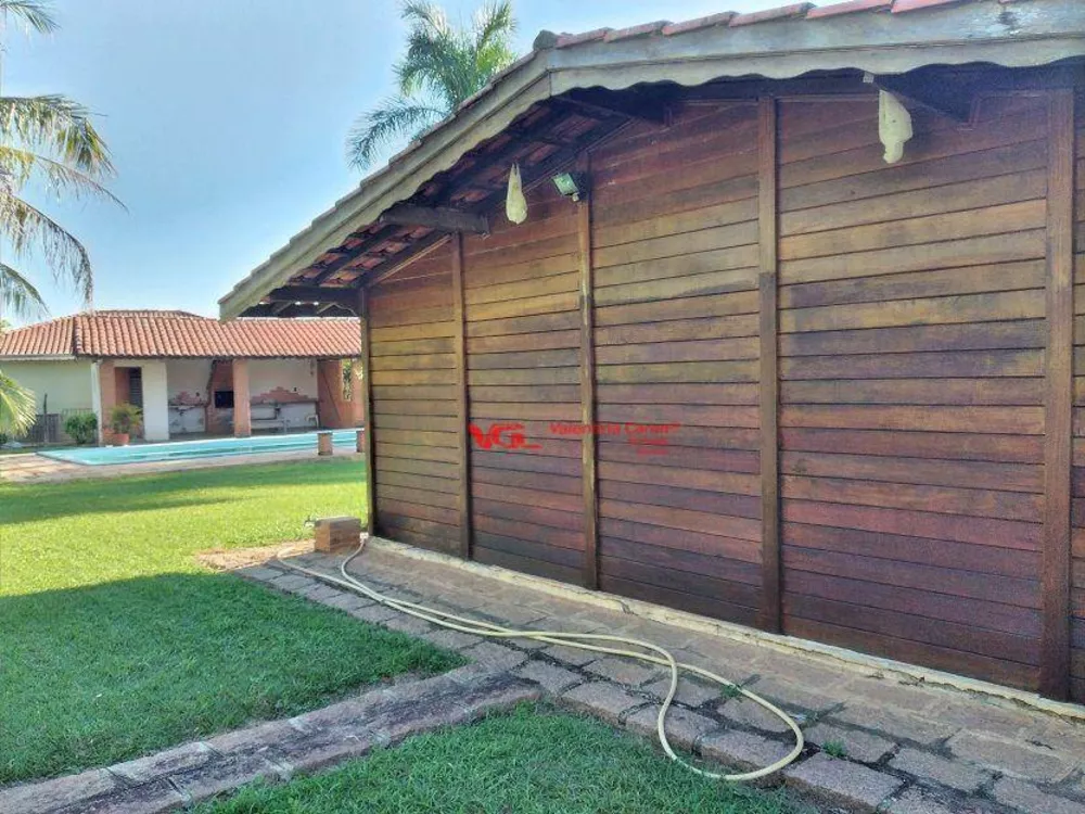 Chácara à venda com 3 quartos, 232m² - Foto 13