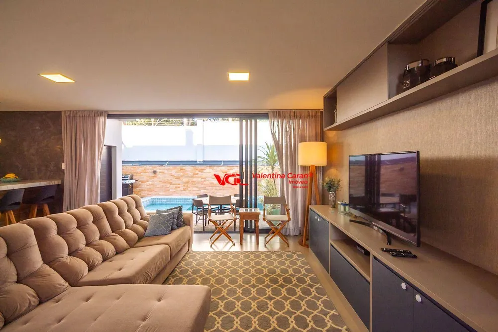 Sobrado, 4 quartos, 330 m² - Foto 1