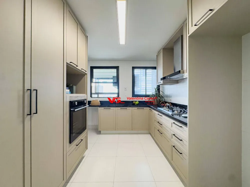 Apartamento, 3 quartos, 151 m² - Foto 1