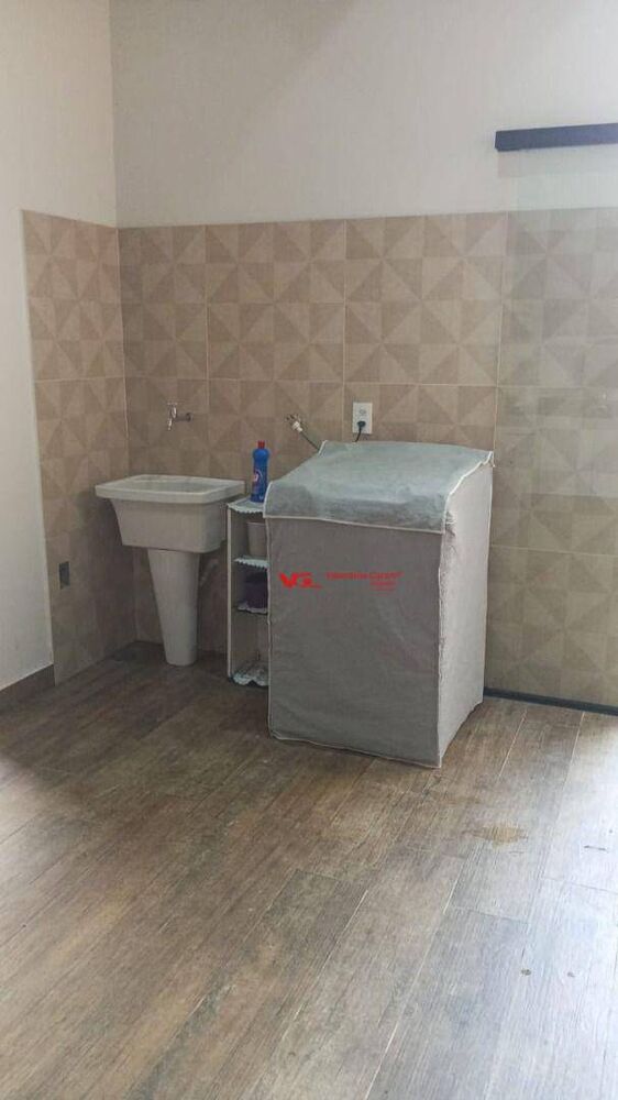 Casa à venda com 3 quartos, 100m² - Foto 3