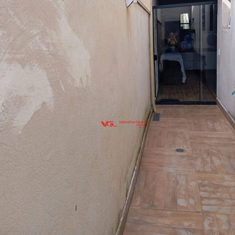 Casa à venda com 3 quartos, 100m² - Foto 2