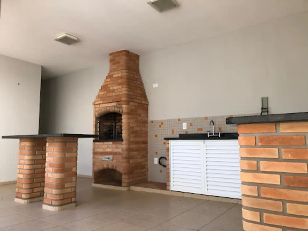 Sobrado, 3 quartos, 247 m² - Foto 2
