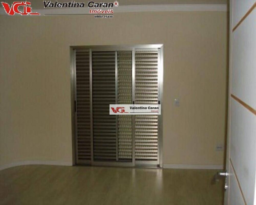 Casa de Condomínio à venda com 3 quartos, 330m² - Foto 2