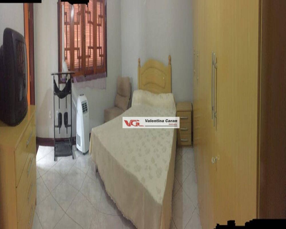 Chácara, 4 quartos, 2450 m² - Foto 1