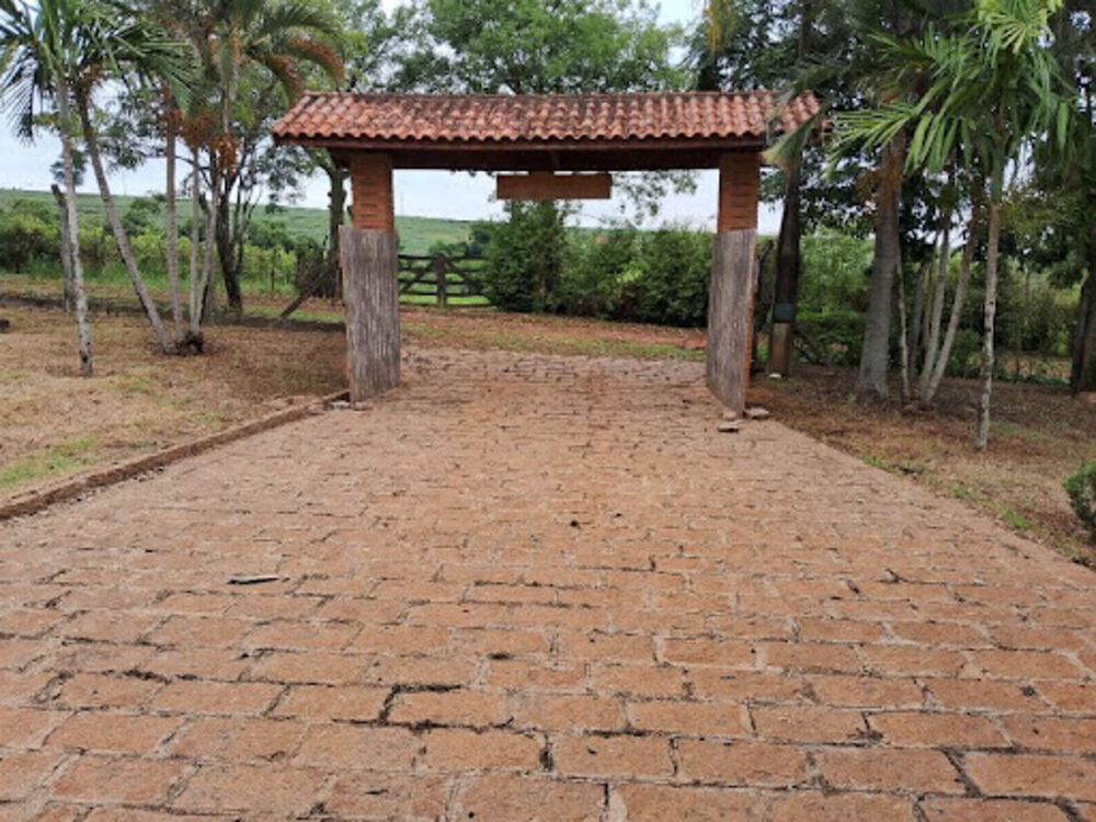 Sítio à venda com 3 quartos, 200m² - Foto 8