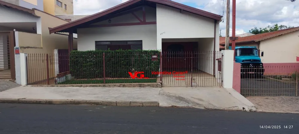 Casa, 3 quartos, 181 m² - Foto 1