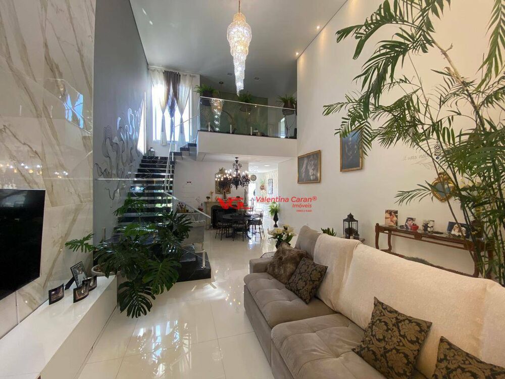 Sobrado, 3 quartos, 262 m² - Foto 1