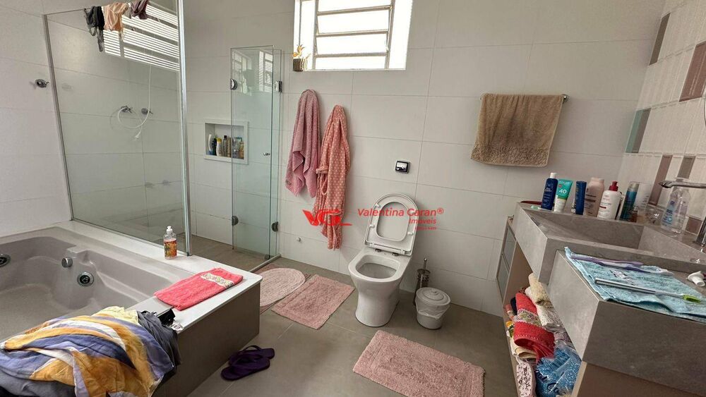 Casa à venda com 3 quartos, 256m² - Foto 4
