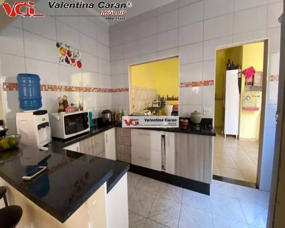 Casa à venda com 3 quartos, 300m² - Foto 5