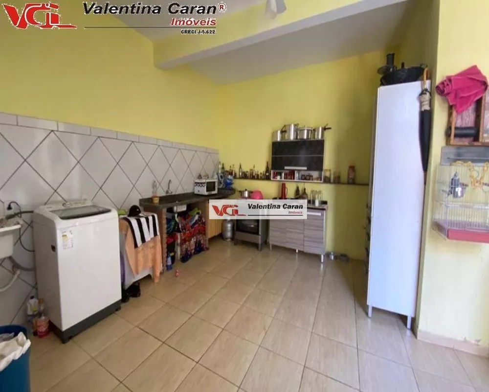 Casa à venda com 3 quartos, 300m² - Foto 6