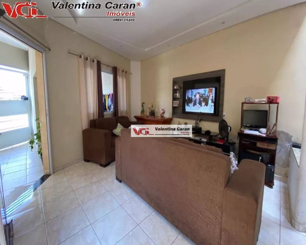 Casa à venda com 3 quartos, 300m² - Foto 2