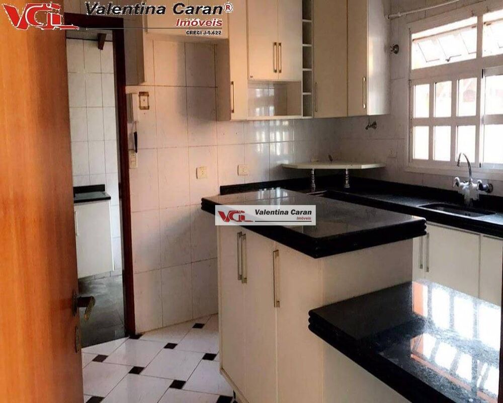 Casa, 3 quartos, 222 m² - Foto 1