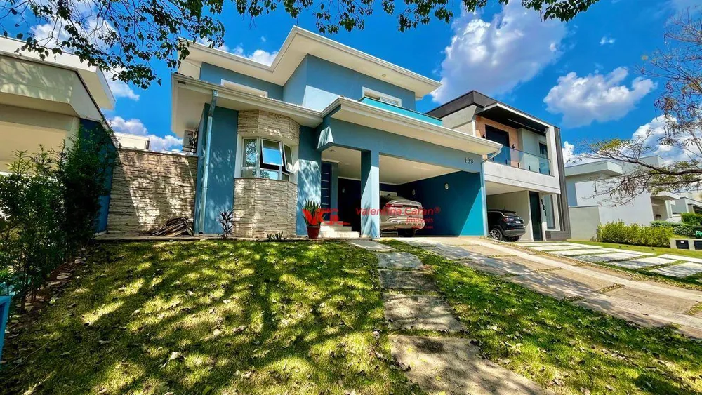 Sobrado, 3 quartos, 253 m² - Foto 1
