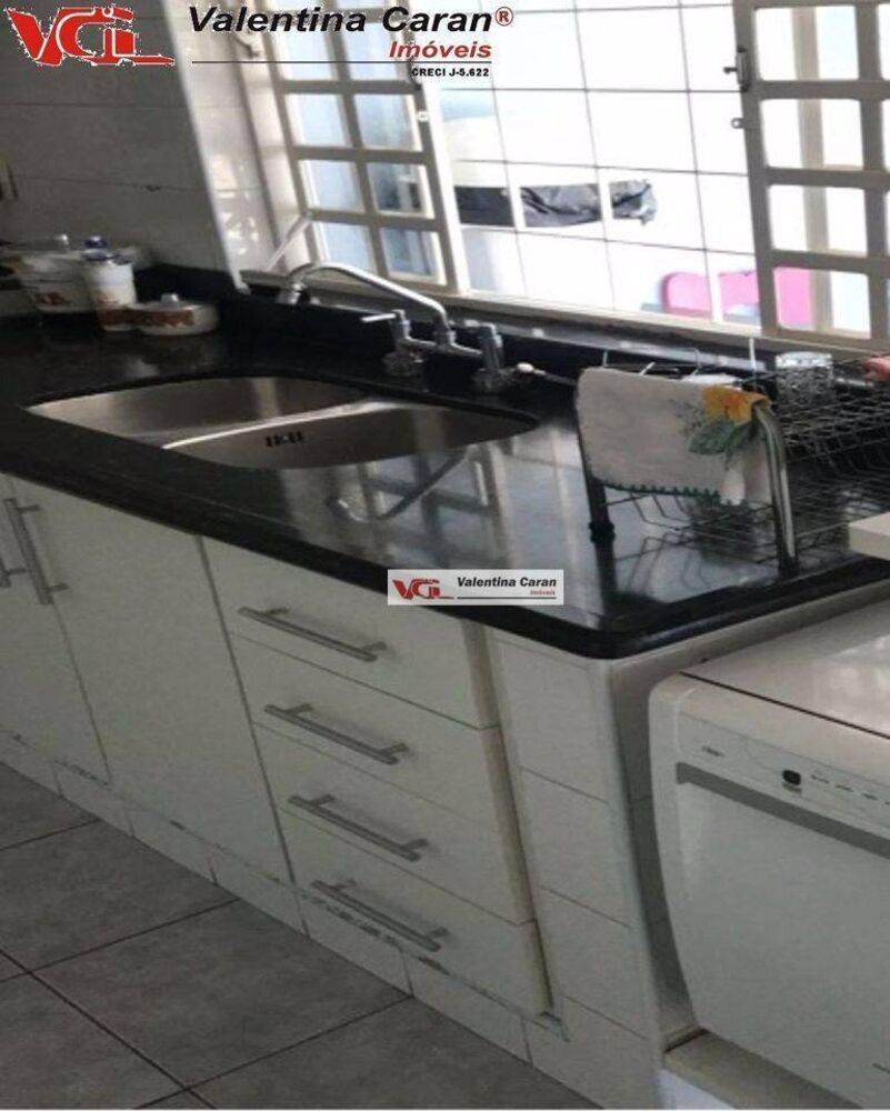 Chácara à venda com 4 quartos, 433m² - Foto 1