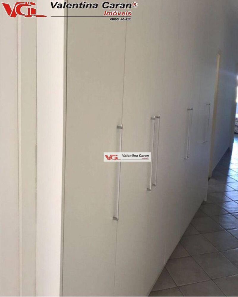 Chácara à venda com 4 quartos, 433m² - Foto 2