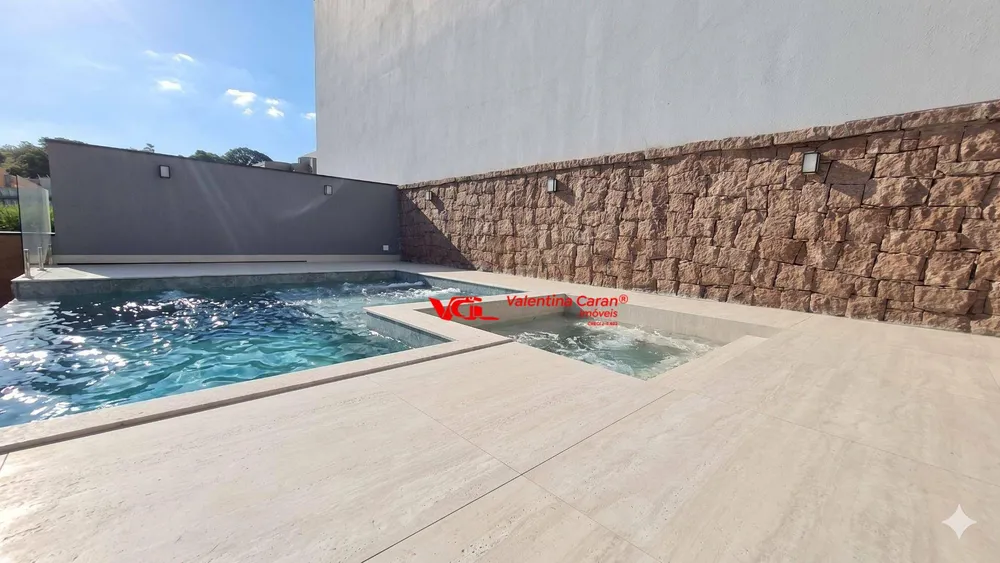 Sobrado, 3 quartos, 327 m² - Foto 2