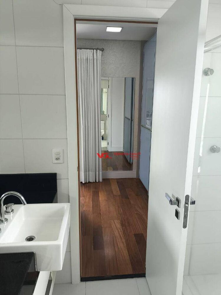 Cobertura, 3 quartos, 229 m² - Foto 4