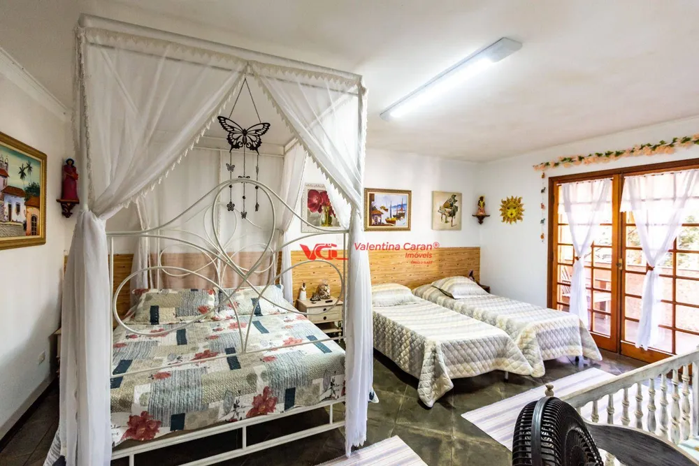 Chácara, 4 quartos, 2500 m² - Foto 4