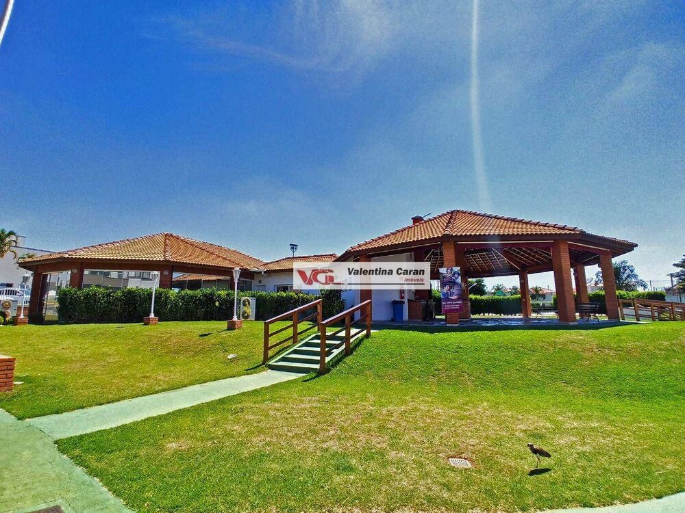 Sobrado, 3 quartos, 295 m² - Foto 1