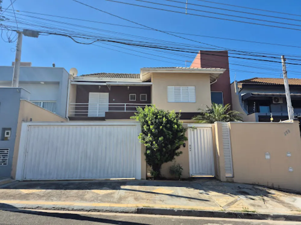 Sobrado, 3 quartos, 204 m² - Foto 1