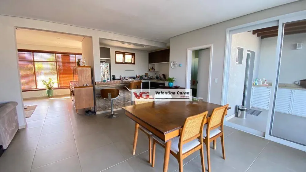 Sobrado, 3 quartos, 226 m² - Foto 3